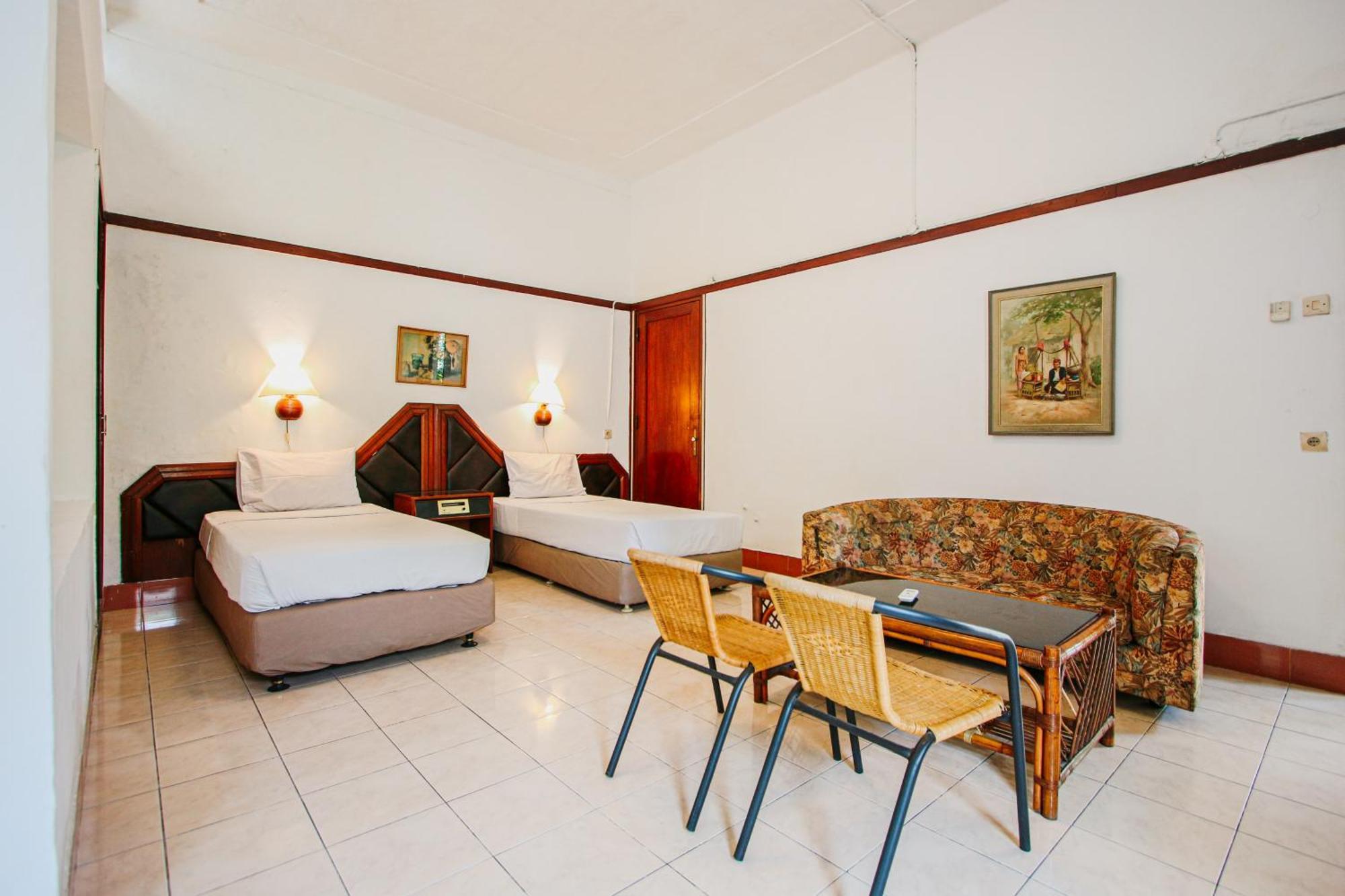Hotel Bumi Asih Gedung Sate Bandung Dış mekan fotoğraf