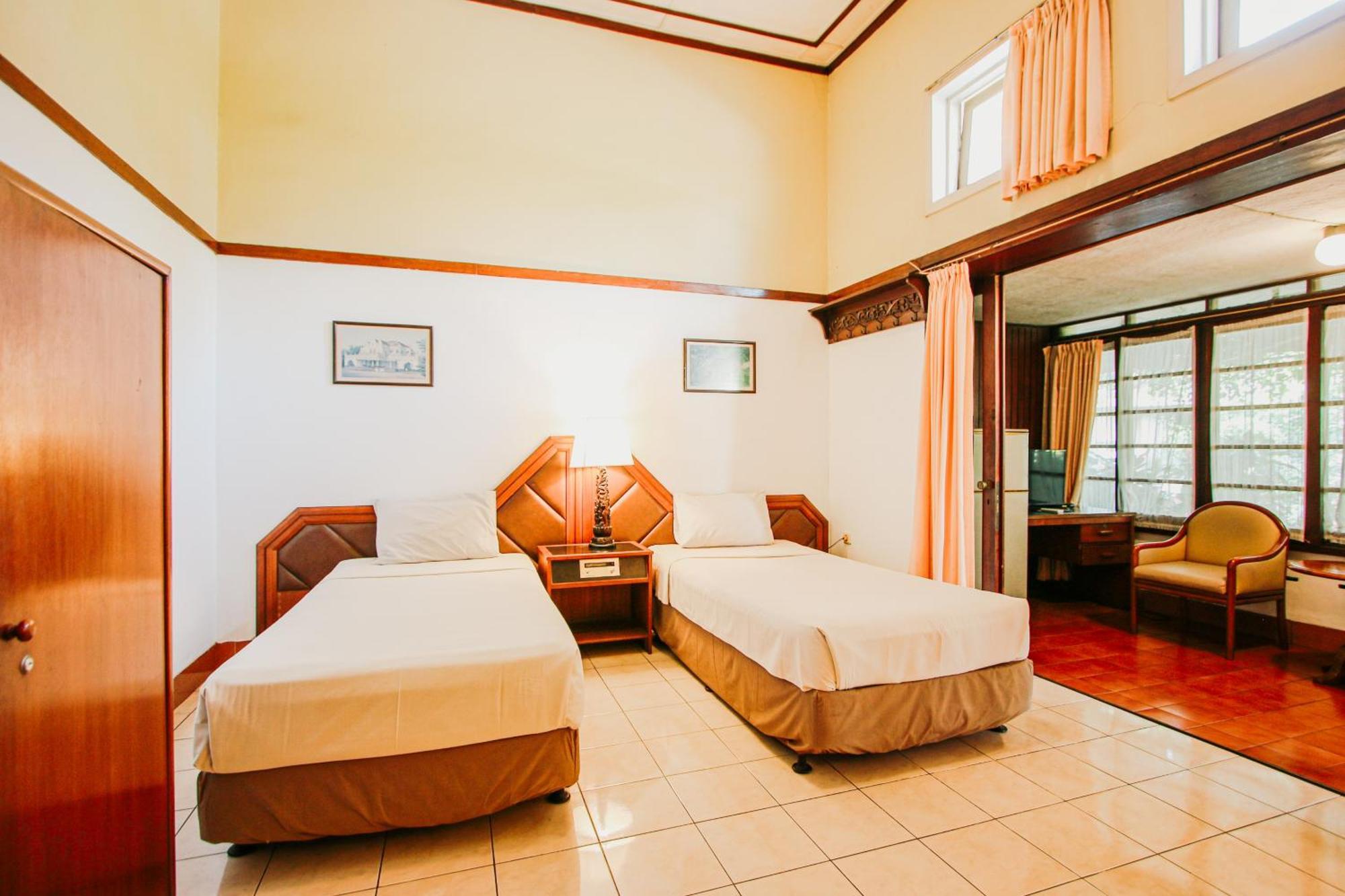 Hotel Bumi Asih Gedung Sate Bandung Dış mekan fotoğraf